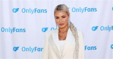 chloe sims only fans|Chloe Sims swapped comfortable life with ITV for OnlyFans after。